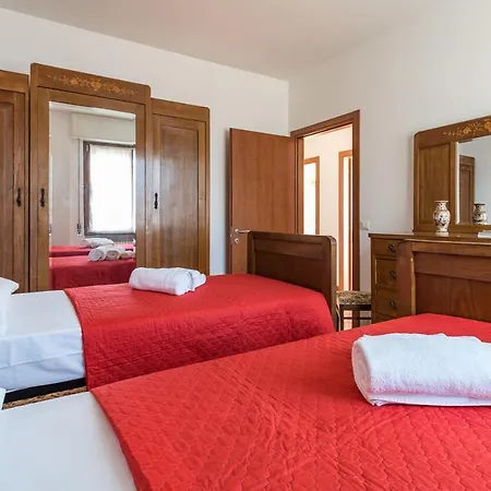 Apartman Alex 1 - *
